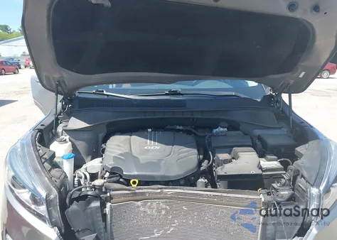 2017 Kia Sorento 3.3L Sx z USA, uszkodzony, nr VIN 5XYPKDA56HG242677